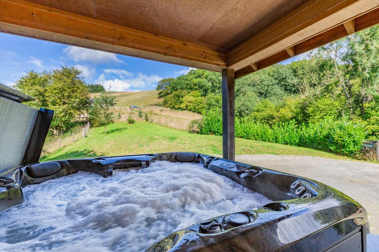 Ploony Hill Lodge Bleddfa Bagian luar foto