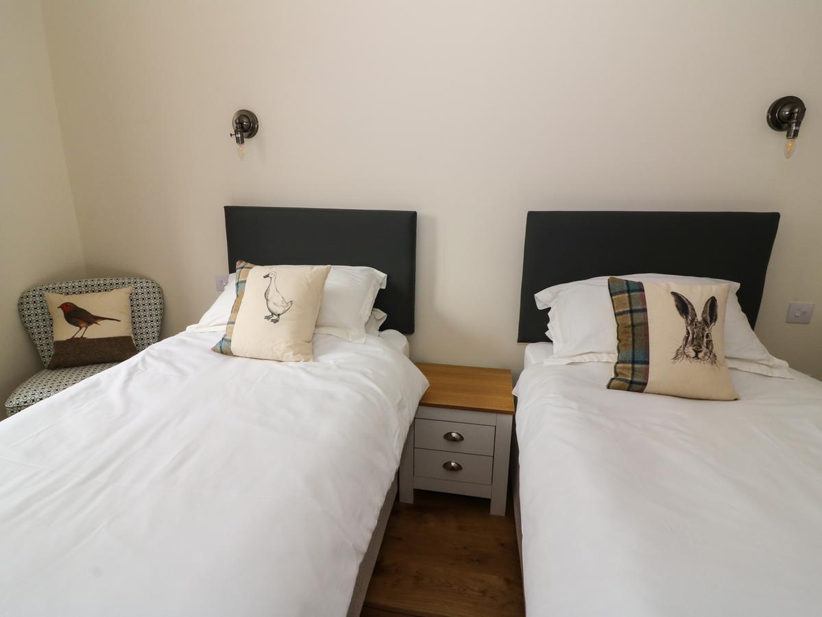 Ploony Hill Lodge Bleddfa Bagian luar foto